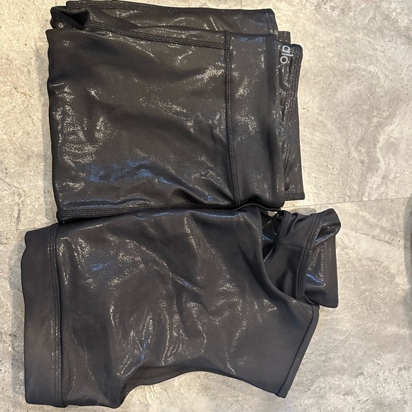 (NEW SET) Alo SUPER SHINE LOW-RISE BOOTCUT LEGGING & FLASH BRA *sold as set* Med - Picture 4 of 4